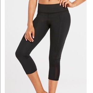 Fabletics Mesh Capris